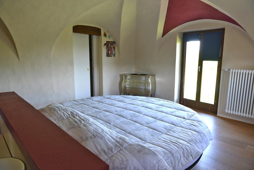 Casa Vacanze Il Brichet Mondovì Zimmer foto